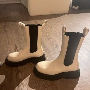 Authentic Bottega Venetta boots size 39